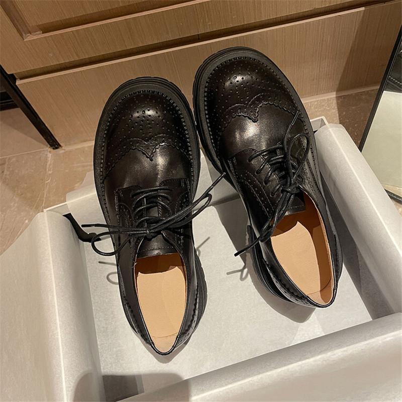 Fashion New Spring Autumn Genuine Leather Women Pumps Shoes for Women Round Toe Brogue Designs Loafers High Heels Lace Platform Shoes