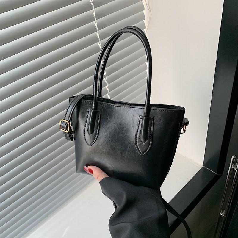 

Ретро-сумка большой вместимости для женщин, новый стиль, корейская сумка-тоут, универсальная простая сумка на одно плечо подмышкой