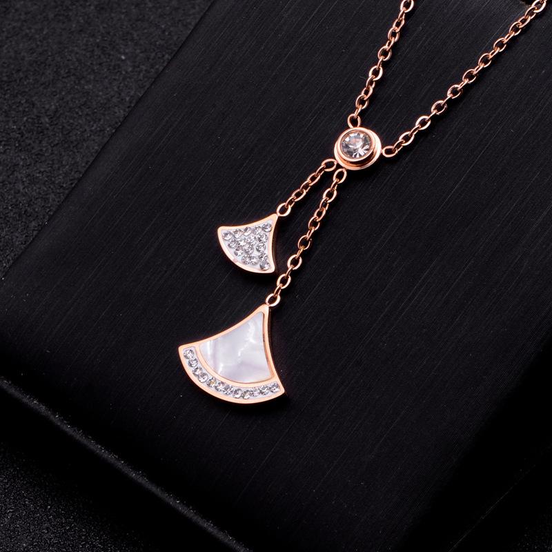 2021 Korean Style Zircon Shell Pendant Necklace - Non-fading Stainless Steel/Titanium Jewelry for Women