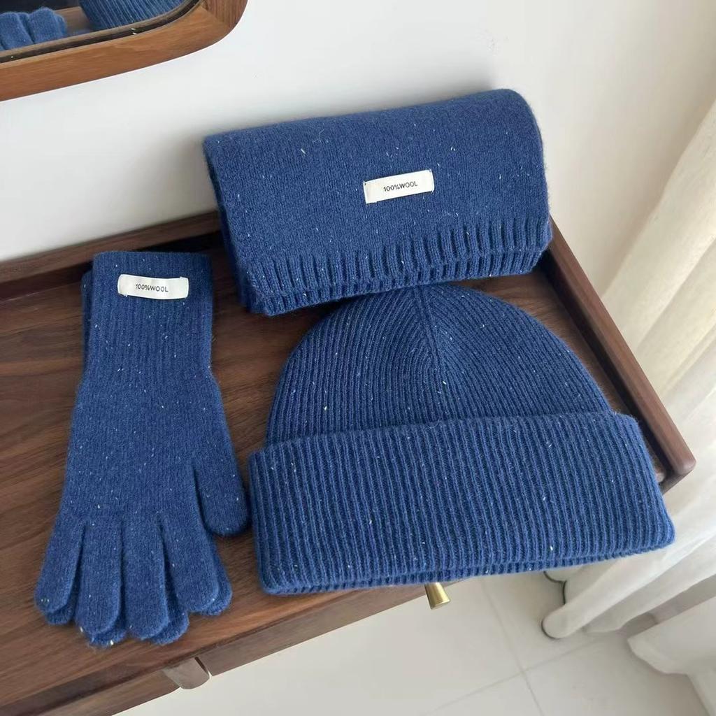 Autunno e inverno caldo blu lana lavorata a maglia cappello di lana guanti sciarpa set da tre pezzi donne e uomini regalo retrò