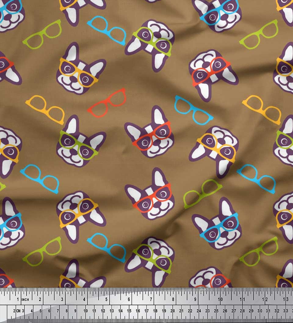 

Характеристики японської креп-сатинової тканини Soimoi та тканина з принтом на морді собаки бостонського тер’єра на метри 42 дюйма 42 Inch Wide - Poly Crepe коричневий