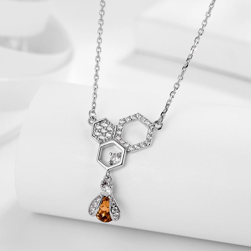 Personalized European and American Jewelry Korean Version of Little Bee Zircon Necklace