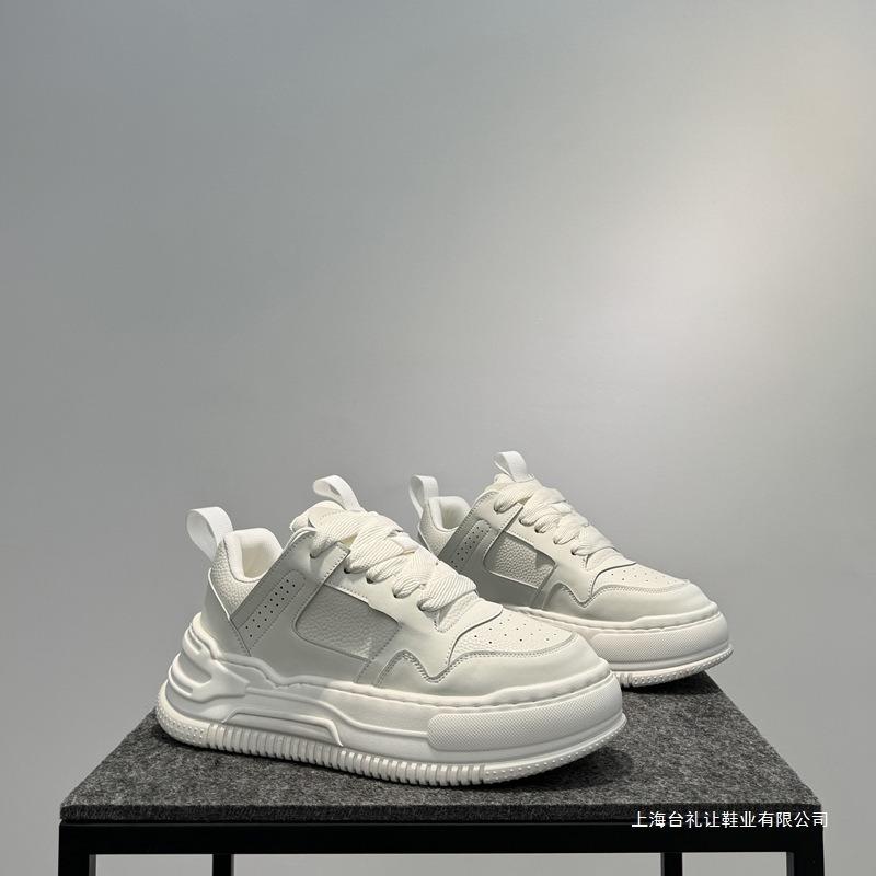 Little White Shoes Men's New Platform Bread Shoes Low-top Lace-up Sports and Leisure Shoes Trendy Versatile Height-increasing Shoes