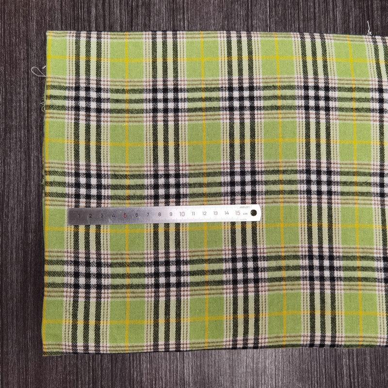 Spot Color-Woven Plaid Jacquard Fabric for Children's Autumn/Winter Brushed Polyester-Cotton Shirts