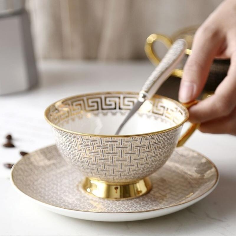 1 Set Light Luxury Bone China Coffee Cup and Saucer White/black Grid Tea Cup Gold Edge Inlay Tableware Gift