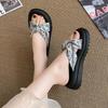 Design Sense Niche Famous Style One-word Slippers Women's Summer Wear Non-slip Thick-soled Beach Roman Shoes 2025 New