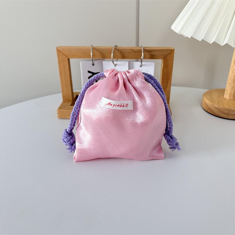 

Pearlescent Pleated Satin Drawstring Bags Jewelry Dust-proof Bag Large Capacity Travel Organizer Toiletry Bag Candy Gift Bag
