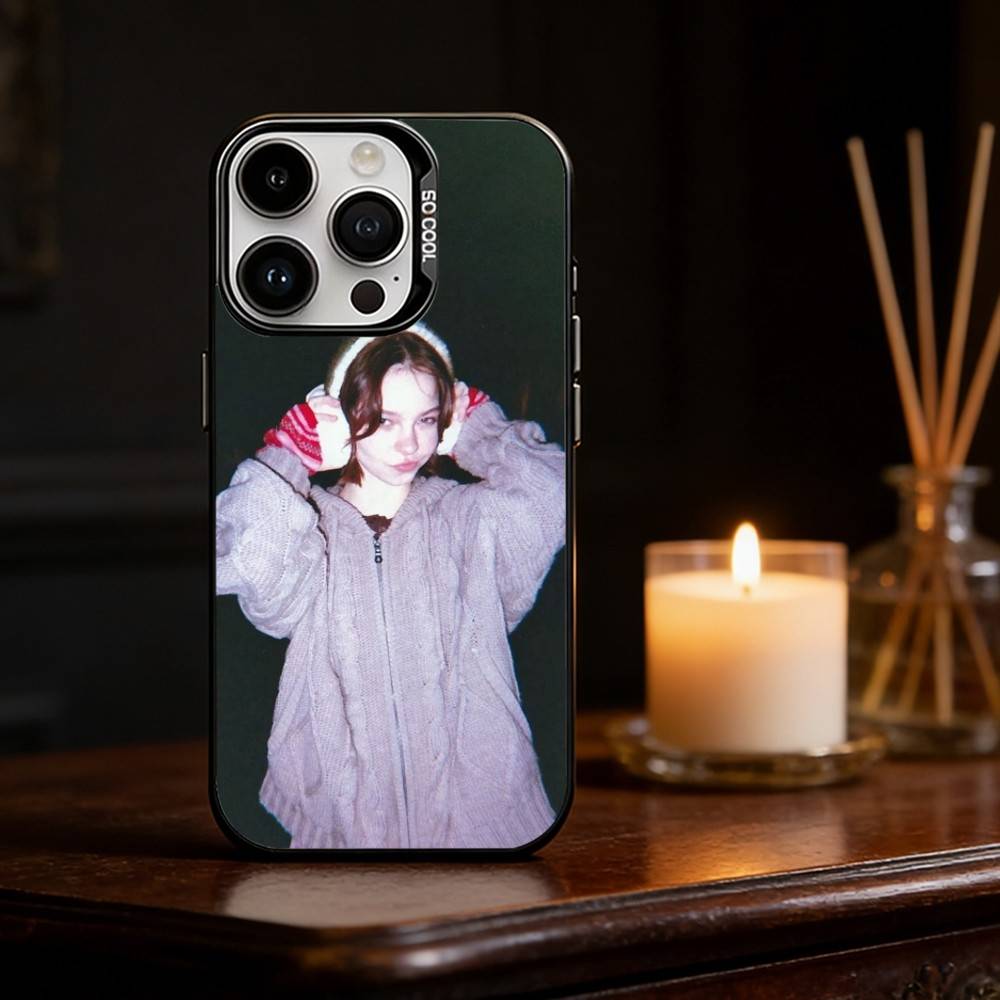 

Lovely E-Emma Actor M-Myers Phone Case For iPhone 17 16 15 14 13 12 11 Pro Max Plus Silver Matte Black Cover iPhone16pro