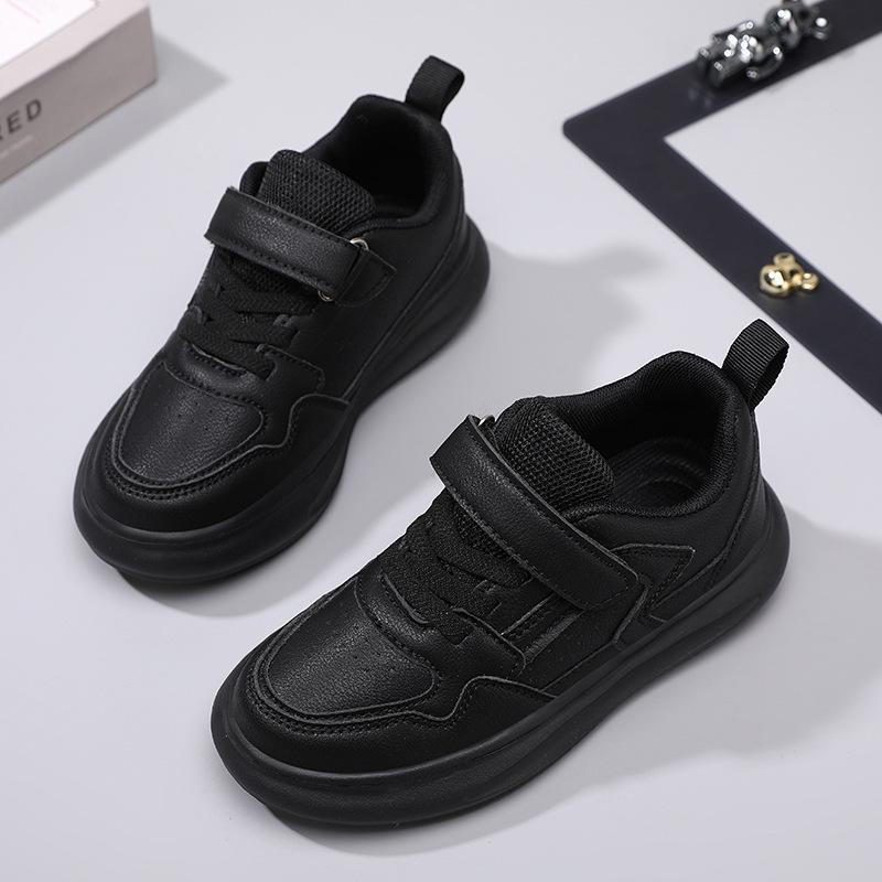 Boys' shoes2026New spring collection of children's casual shoes: black leather upper, waterproof, and designed as athletic sneakers for older