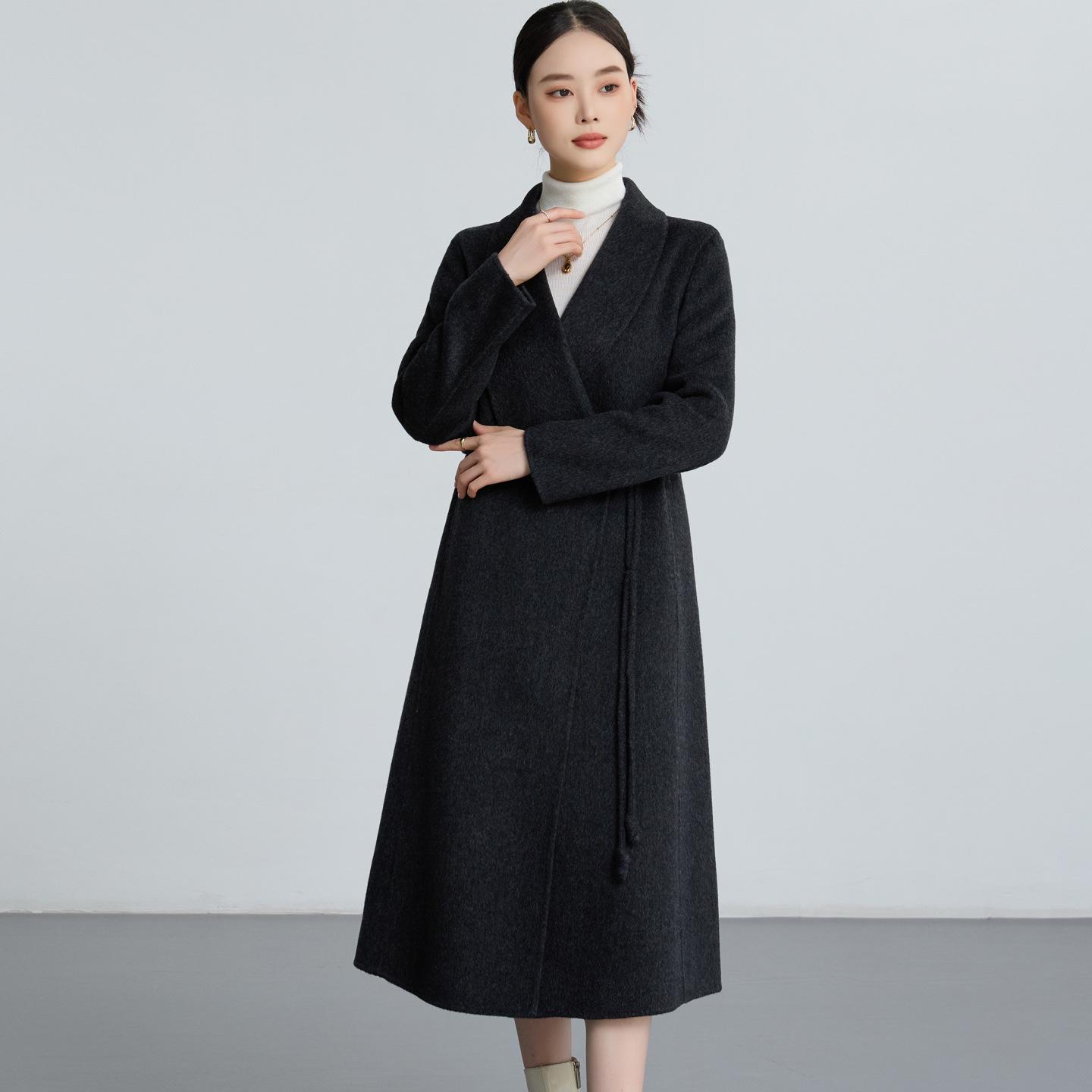 

Элегантное двустороннее кашемировое пальто для женщин среднего возраста - Коллекция Осень/Зима 2025. L (100-110 lbs)