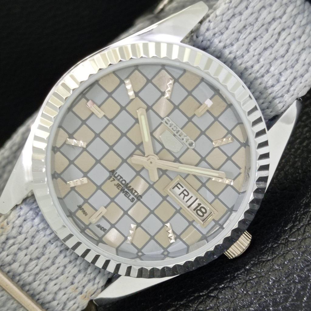 

AUTOMATIC VINTAGE SEIKO 5 REFURBISHED JAPAN MENS GREY COLOR DIAL WATCH a440394-4 Sk-a440394