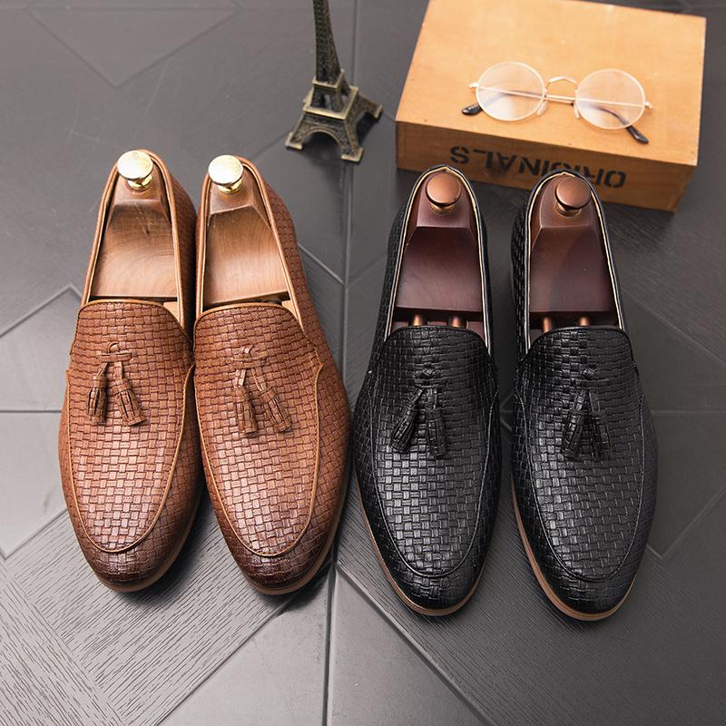 Fashion Size 38-47 Vintage Men Tassel Shoes Luxurious Comfortable Fashionable Leather Shoes Men European American Gentlemen Social Shoes