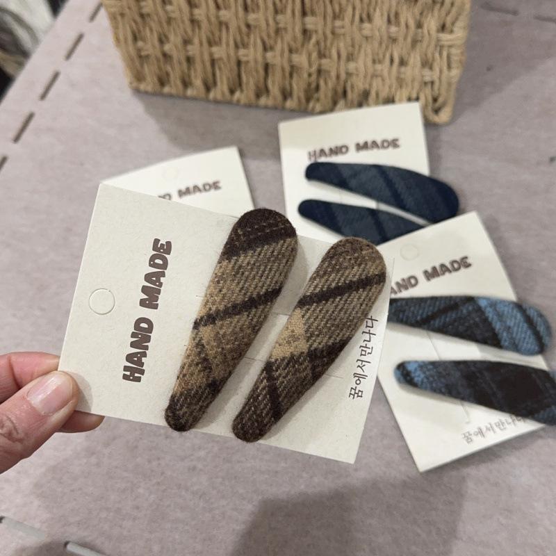 Women's Retro Plaid Wool Hair Clip - Autumn/Winter BB Style for Side or Bangs