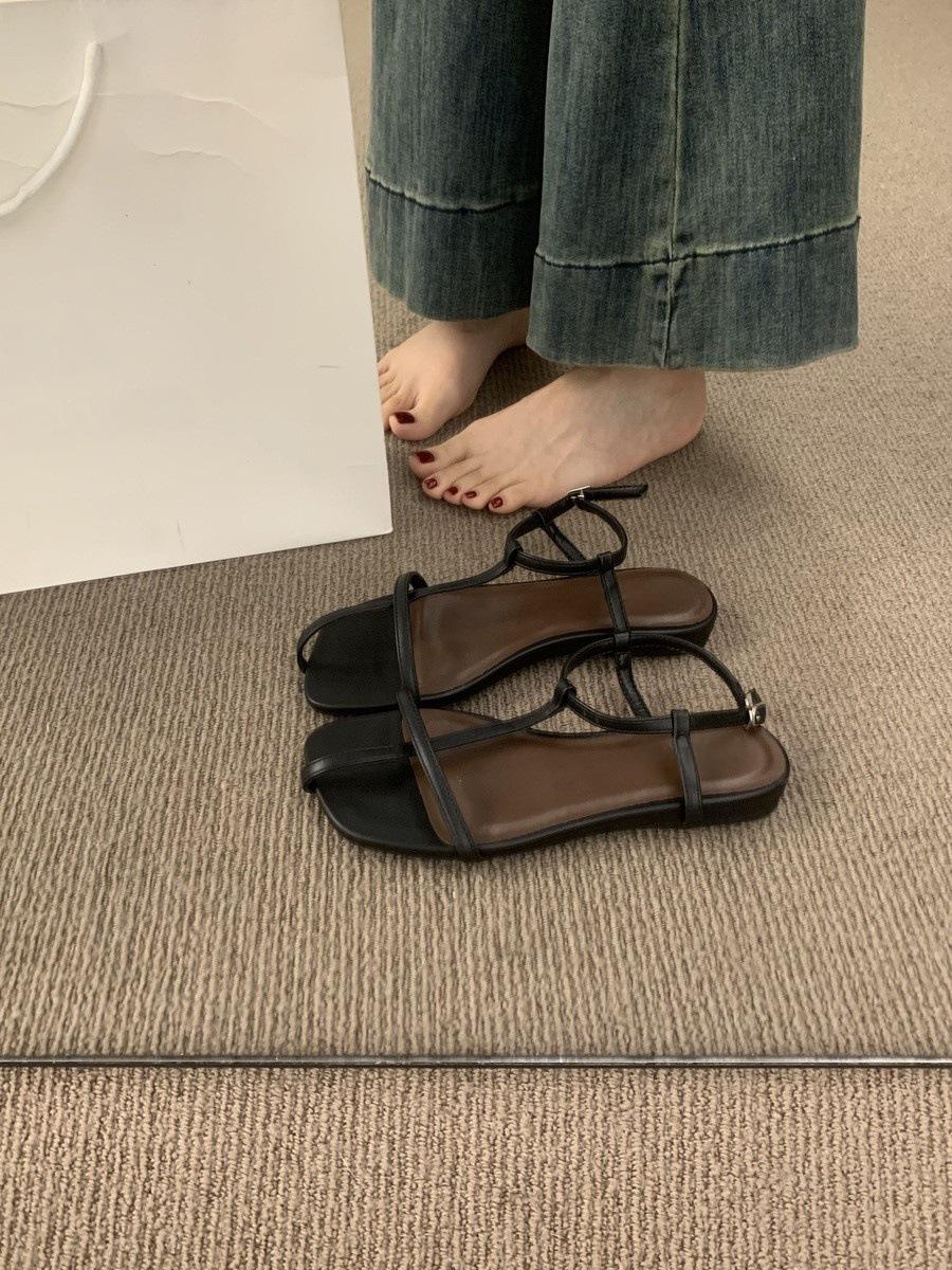 

French flat-bottomed cross with open-toed sandals female summer skirt fairy wind slope heel casual beach Roman shoes 35 чёрный