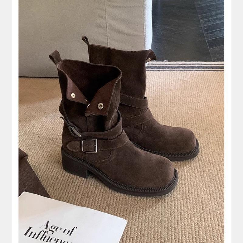 Grape Mother of the Same Style, Height Increase of 5.5cm~ Maillard Thick Heel Thick Bottom Buckle Strap Cow Velvet High Heel Short Boots Women's
