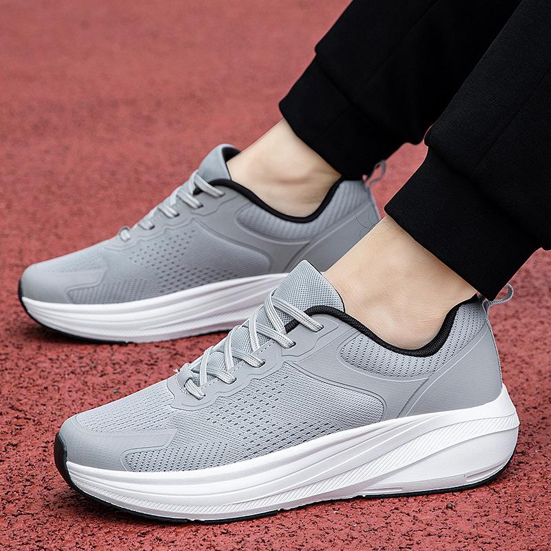 Extra large size 48 men's light and comfortable low-top sports shoes shock-absorbing and rebound running shoes versatile casual shoes