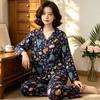 Weihnachts- und Neujahrspyjamas Damen Herbst-Explosion High-End EisSeide Satin Locker Loungewear Langarm-Set