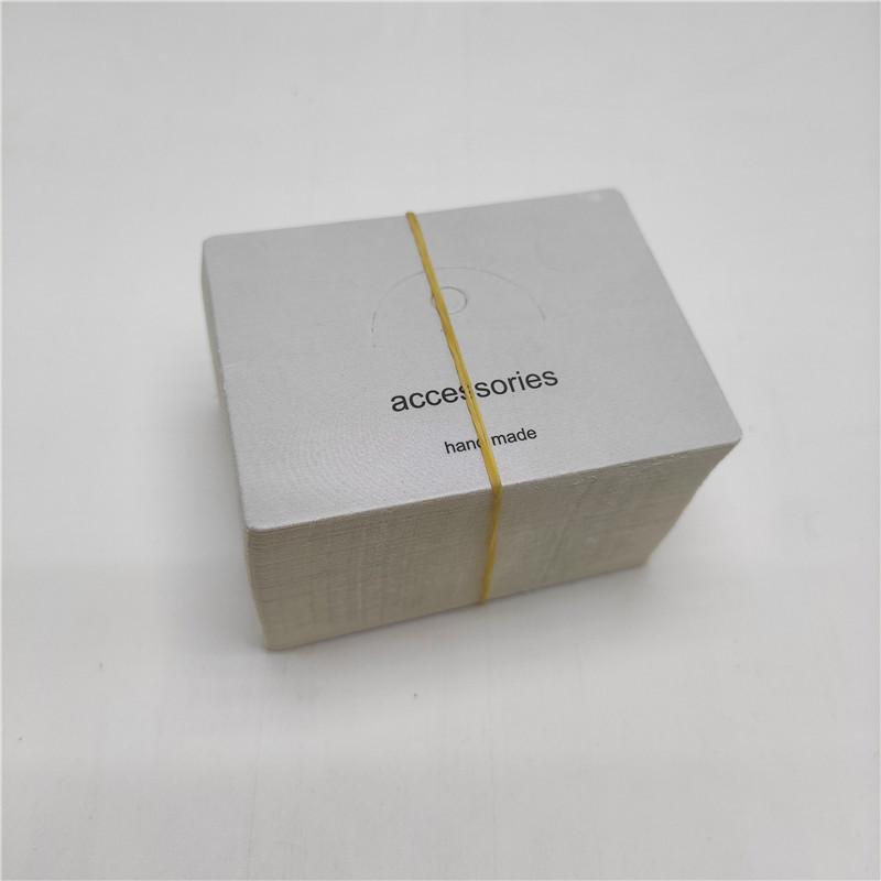 

«Карточки для упаковки аксессуаров для волос»: 100 листов, 8x6 см, складывающиеся в «бабочку», белые