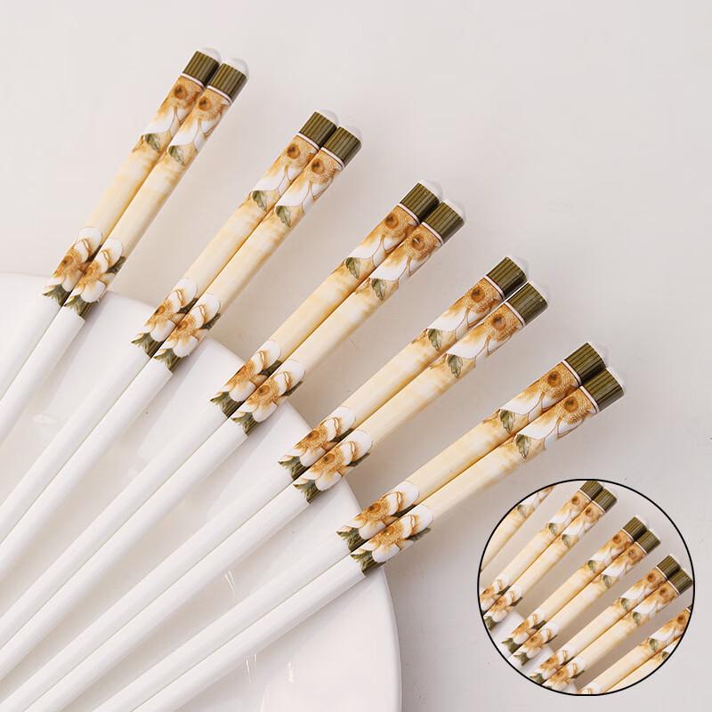 

Ceramic Camellia Chopsticks - 10 Pairs Set