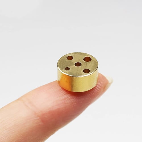 Forahome Zylindrischer Räucherhalter aus Messing mit 5 Löchern, Niedlicher Mini-Räucherhalter für Gräber und buddhistische Altäre, Langlebig, Einfach zu benutzen, Kompakt und Po