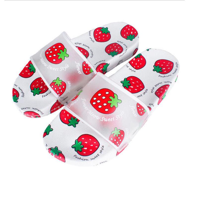 

Модные женские летние тапочки, уличные плоские нескользящие шлепанцы, фруктовая внешняя торговля, женские домашние домашние большие размеры, прозрачные европейские и американские шлепанцы 35 красный