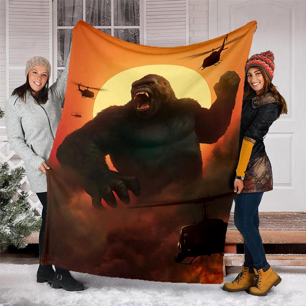 1pc King Kong Outdoor Flannel Throw Blanket Soft, Lightweight & Warm