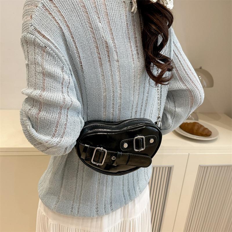 Niche love locomotive wind chain women's bag new trend fashionable sweet shoulder messenger bag
