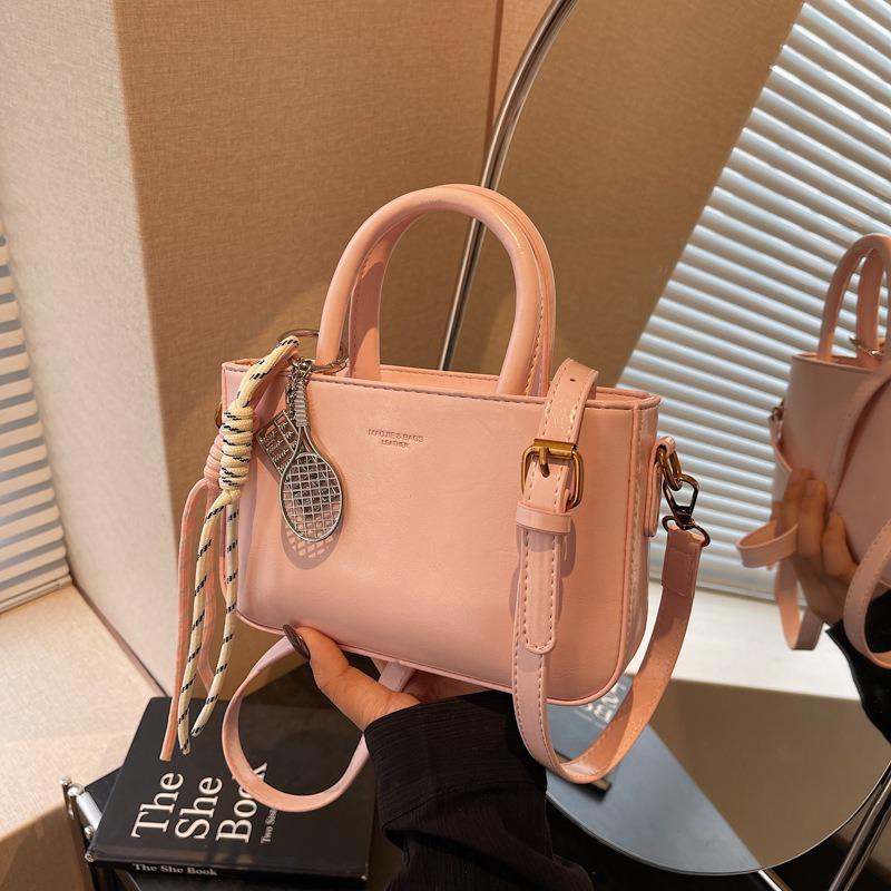 Retro Portable Red Bag Women's New Fashionable and Simple Small Square Bag Versatile Shoulder Messenger Bag