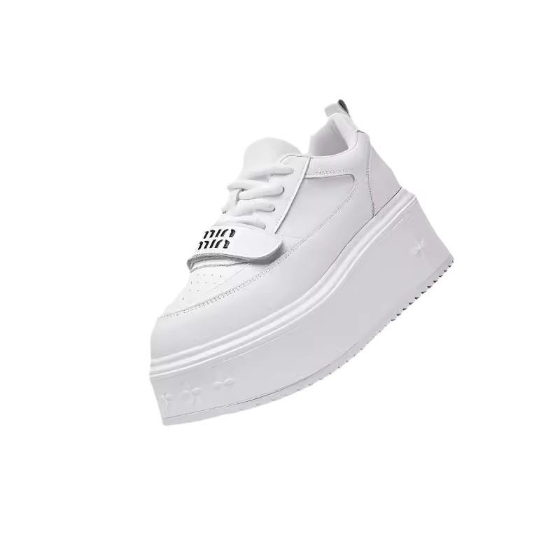 Small man thick-soled heightening little white shoes women's shoes 2025 new muffin shoes versatile ins trendy casual sports shoes