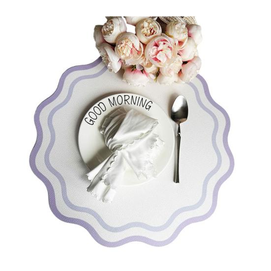 Gekräuselter runder Tischset Wasserdichtes Kunstleder-Tischset Elegante Hitzebeständige Esstischmatte für drinnen oder draußen Hochzeit Picknick