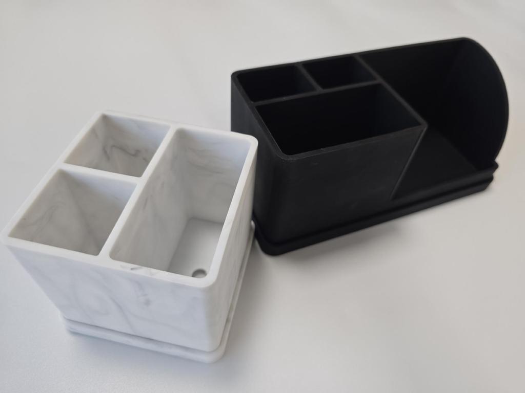 Silicone Bathroom Tray for Toothbrushes & Makeup Storage