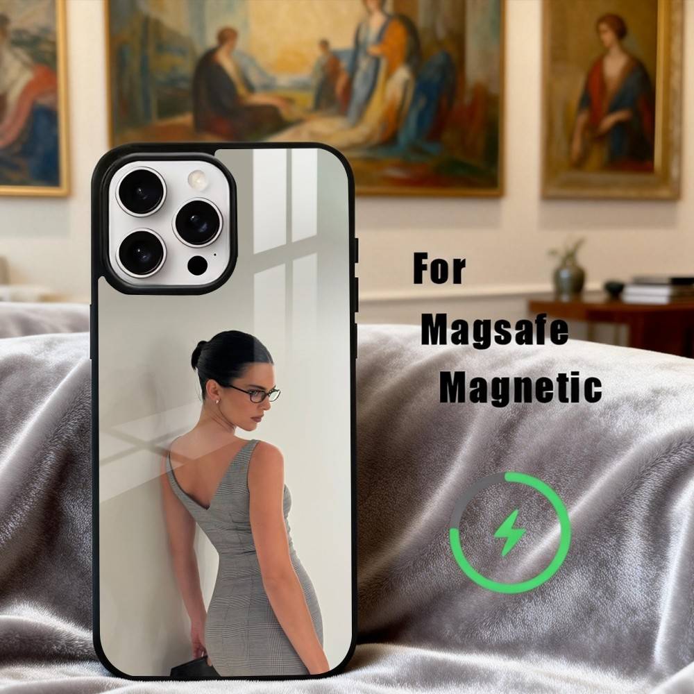 Beautiful K-Kendall J-Jenner Model Phone Case For iPhone17,16,15,14,13,12,11 Plus,Pro Max Magnetic For Magsafe Wireless Charging
