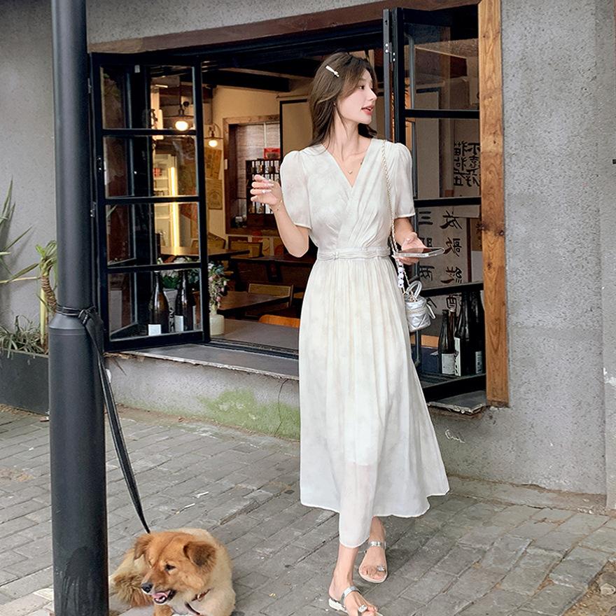 

Красивое простое и щедрое белое платье с V-образным вырезом для летней талии и темперамента, тонкое белое платье-макси цвета лунного света для первой любви XL