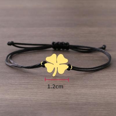 Bracciale Moda Quadrifoglio in Acciaio Inossidabile, Intrecciato a Mano con Corda Nera Rossa, Regalo Ideale per Feste