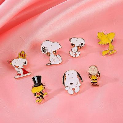 Spilla Anime Cartone Animato Snoopy: Zaino e Cappello Carini, Regalo Creativo per Donne alla Moda.