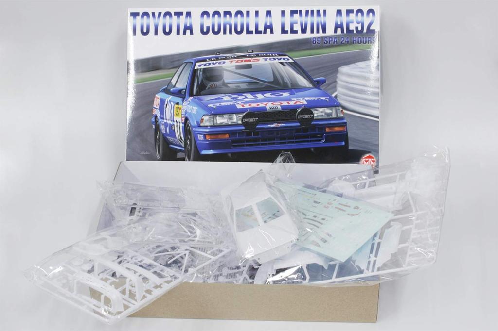 Racing Series Toyota Corolla Levin AE92 1989 Spa 24 Stunden Rennen Plastikmodell PN24016 Platz/NuNu 1/24