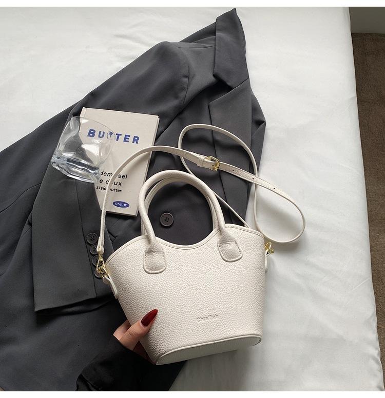 Retro high-end handbag women's 2025 new Korean version trendy fashion bucket bag niche messenger bag