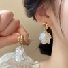Flower Dangle Earrings for Women Golden Bend Metal Drop White Acrylic Petal Tassel Long Earrings Personality Jewelry