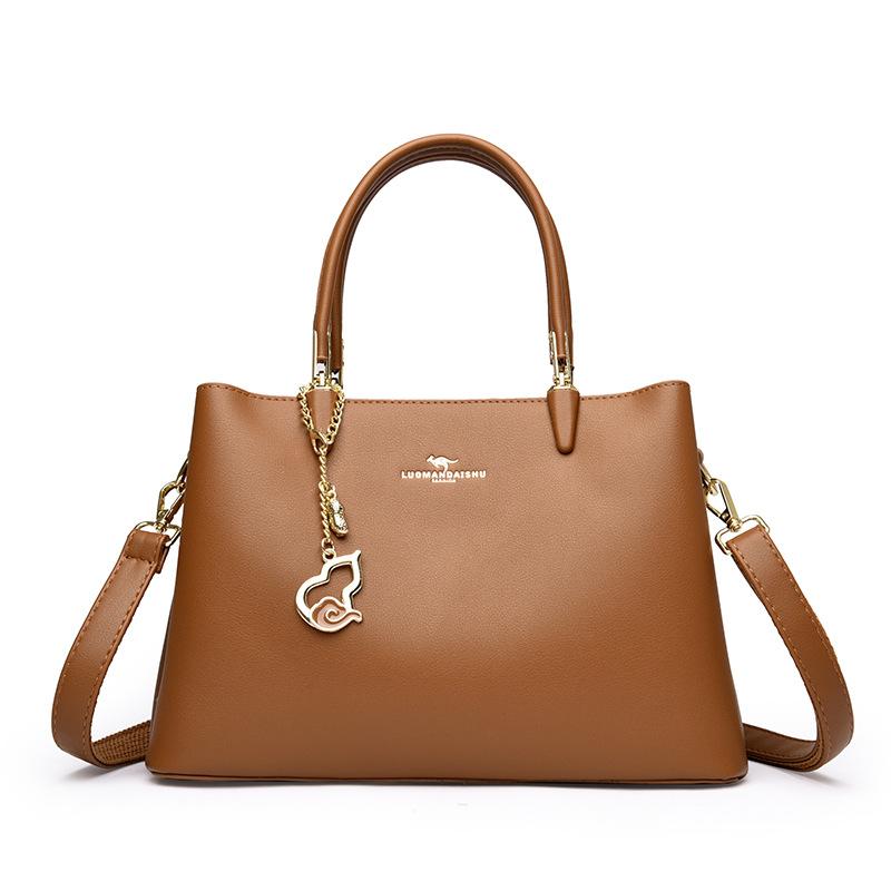 This Large-capacity Handbag for Ladies Can Be Carried Over One Shoulder or Crossbody Casually