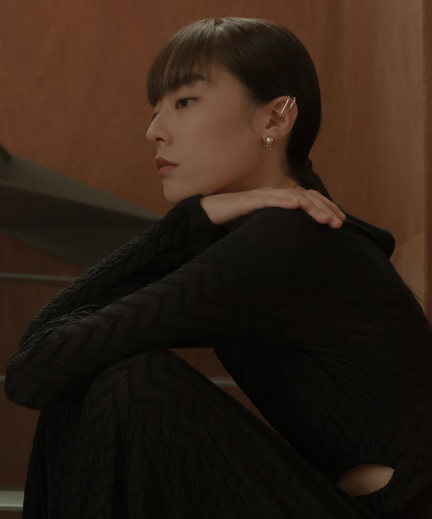Novice Tokyo Double Line Antenna Ear Cuff / Silver