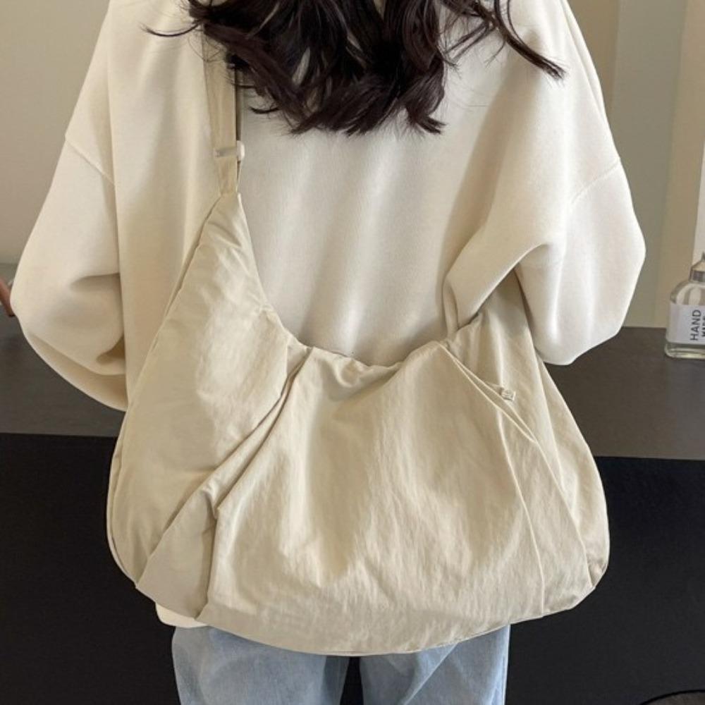 Korean Style Nyl Shoulder Bag Tote Bag Large Capacity Casual Dumpling Bag Solid Color Fold Oxford Cloth Girls