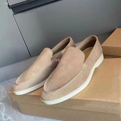 Men's Casual Loafers Are Light, and The Same Lazy Shoes Are Pedaled Every Day.
