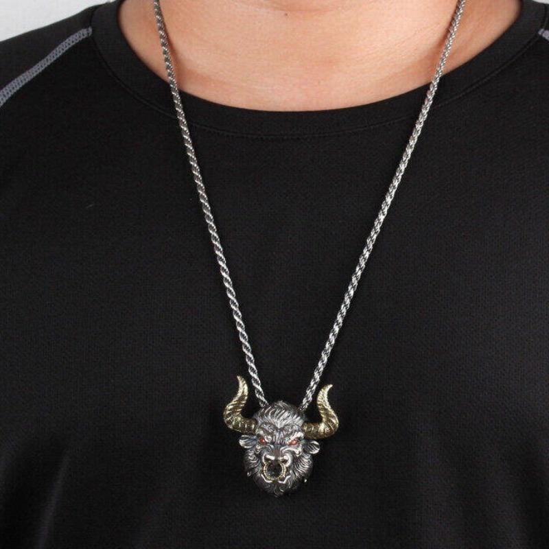 Fashionable Personalized Retro Domineering Bull Head Pendant Necklace