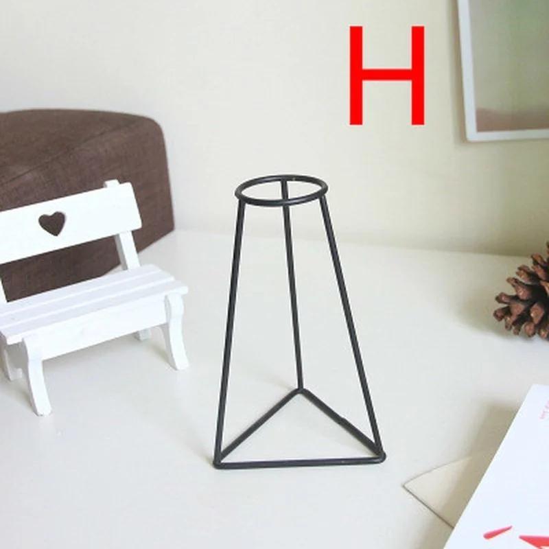 

Абстрактные черные линии Минималистичная абстрактная железная ваза Ваза для сухоцветов Подставки Скандинавские цветочные украшения Домашнее украшение для вечеринки Ваза H