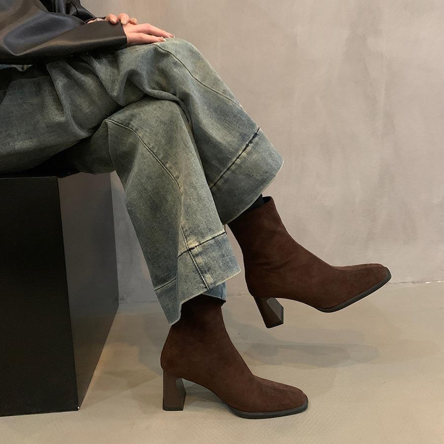Women's high-heeled short boots 2025 new autumn and winter French retro suede thick-heeled thin boots foreign-style Korean small ankle boots