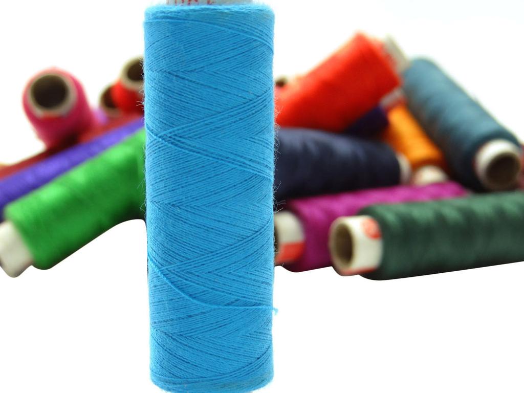 Bawełniana maszyna do pikowania różowa szpula nici