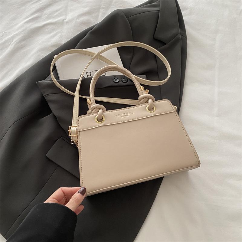 Large-capacity Bag Women's Versatile 2025 Spring and Summer Solid Color New Simple Shoulder Shopping Bag High-value Small Square Bag