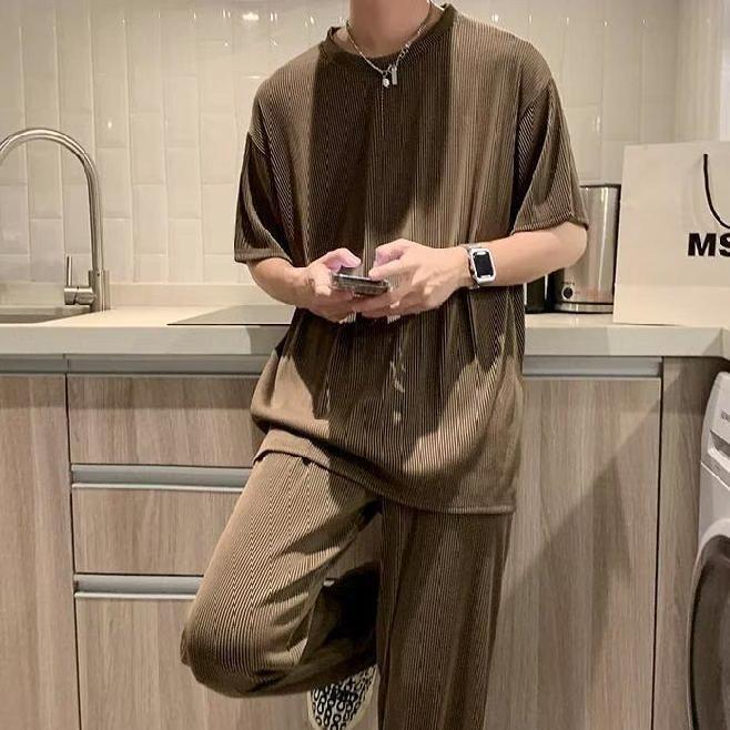 Harajuku Trend Short-Sleeve T-Shirt and Trousers Set for Men