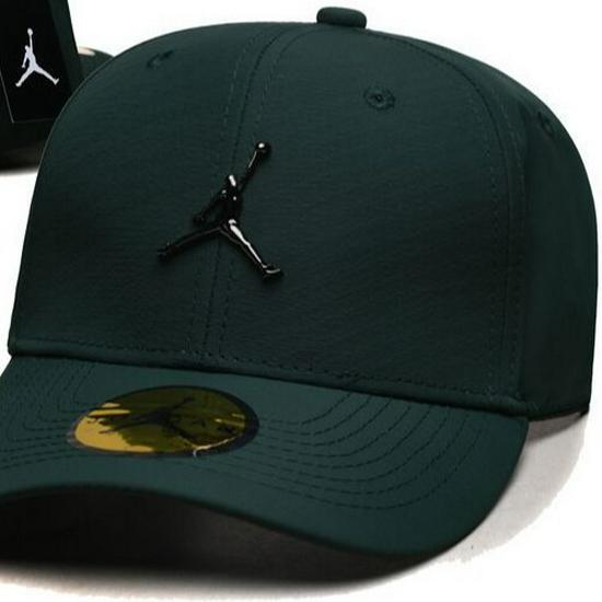 Stylish Extended Brim Baseball Cap with Iron Logo for Large Faces and Heads - Spring & Autumn Trendy Duckbill Hat