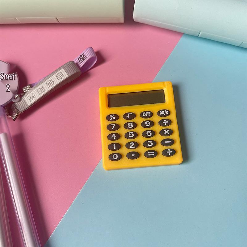 

Мини-калькулятор квадратной формы конфетного цвета - Портативный 8-разрядный дисплей для офисного и студенческого использования жёлтый